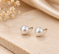 Cute Pearl stud