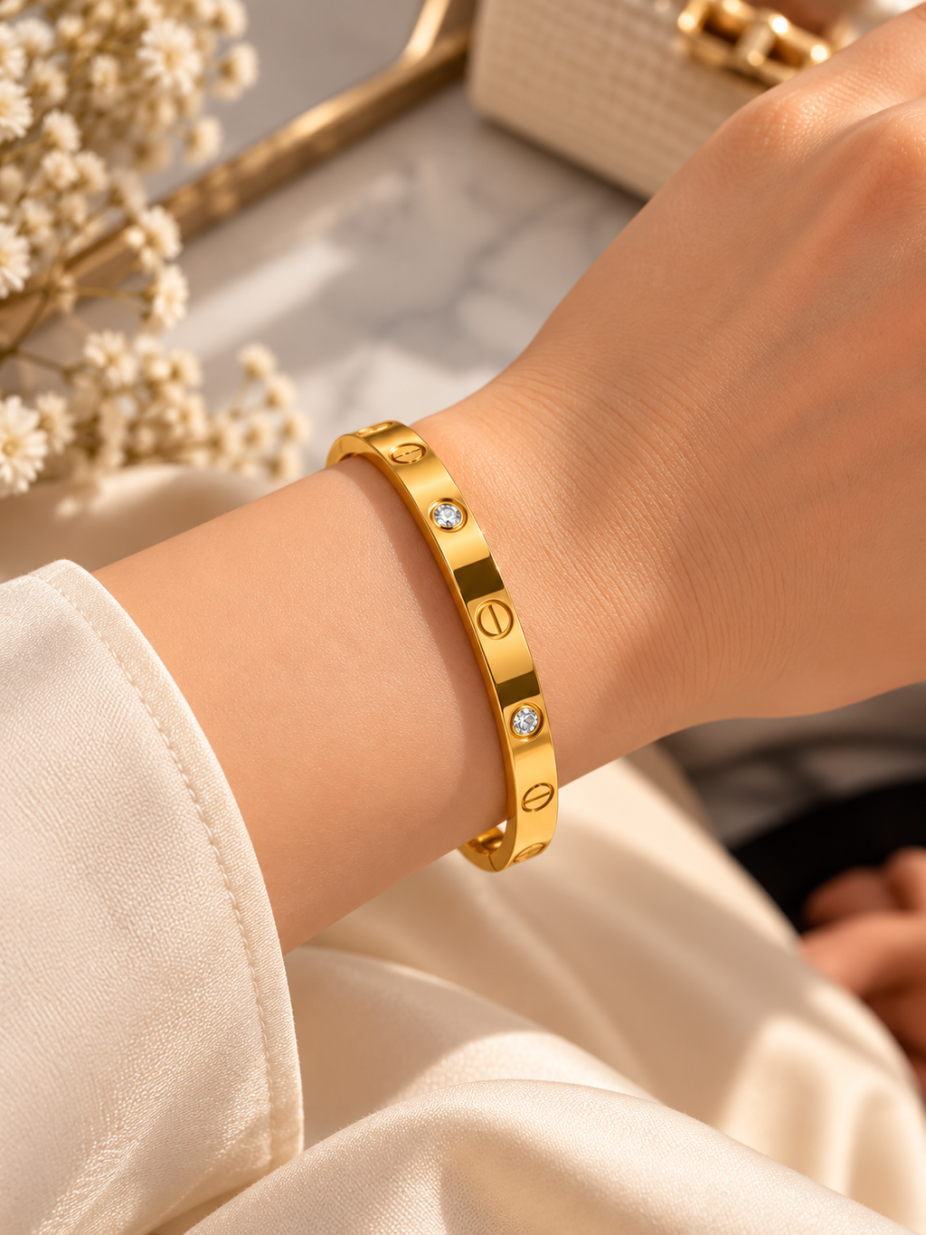 Love Icon Bangle